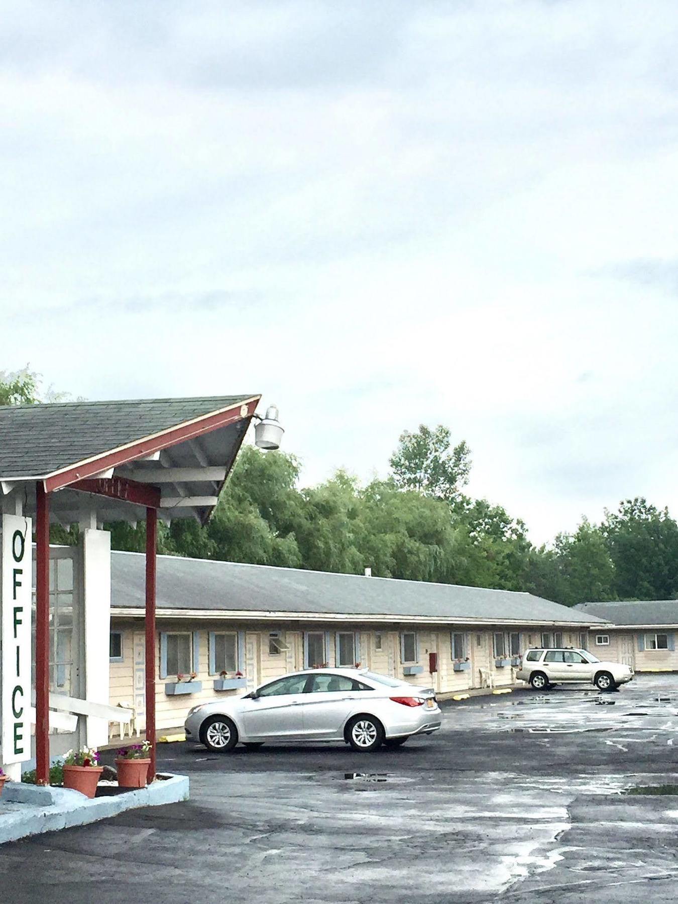Travel Inn Westmoreland Eksteriør bilde